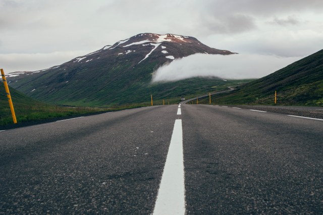 Icelandic_Roads_28